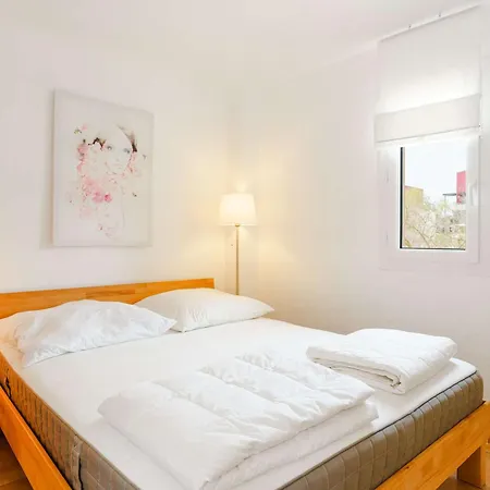 Villa 3 Pieces Avec Grande Terrasse, Proche Du Grazel, 6 Pers, Parking Prive, Wifi Disponible - Fr-1-409-70